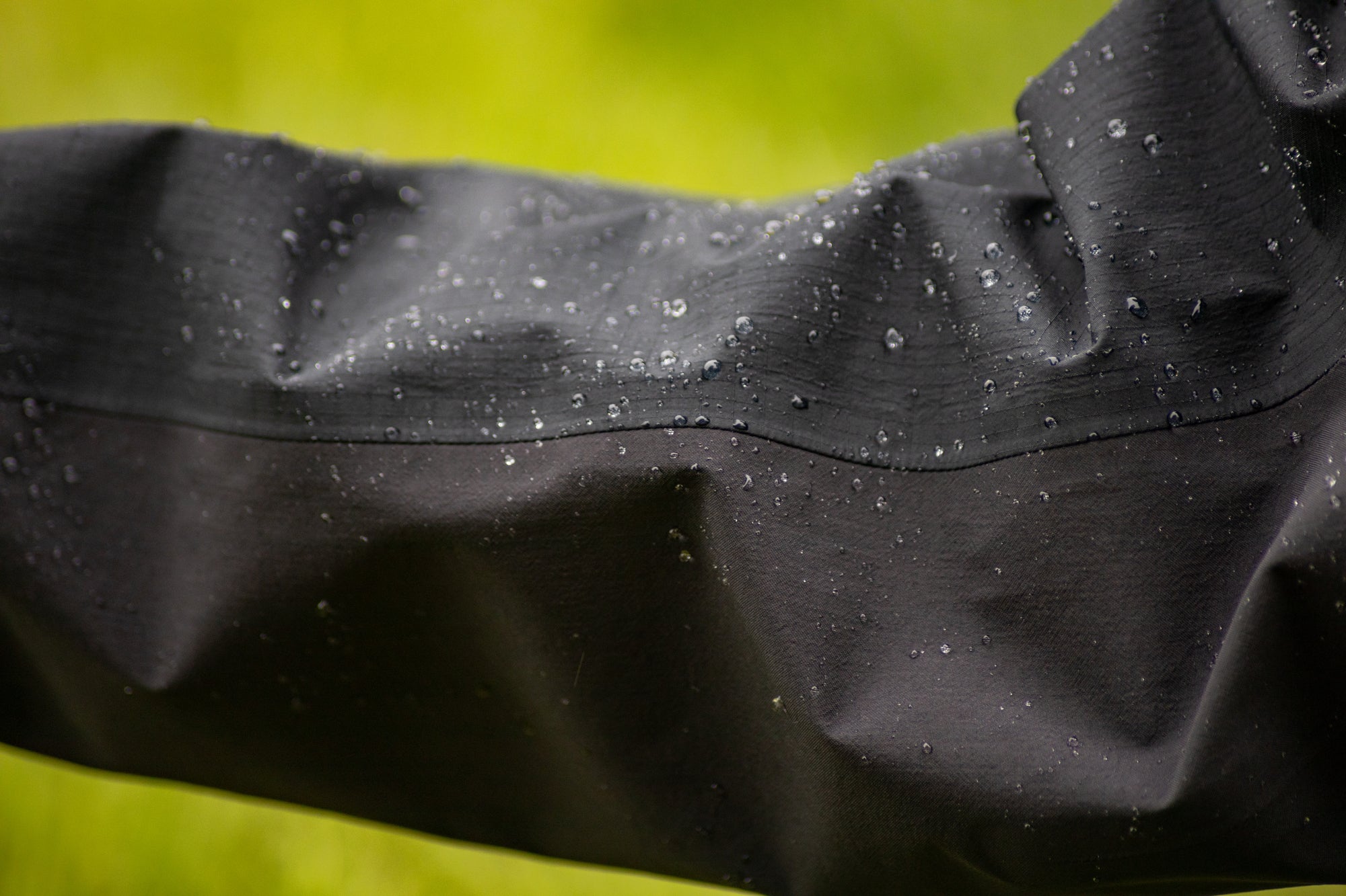 ゴアテックスウェアの撥水