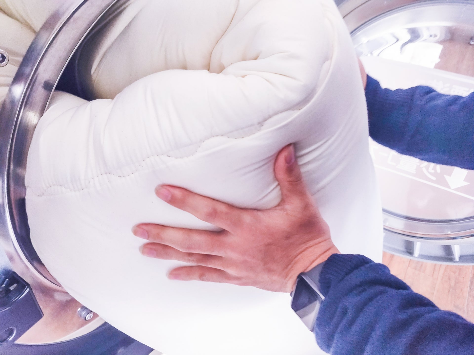 乾燥機に入れられる布団